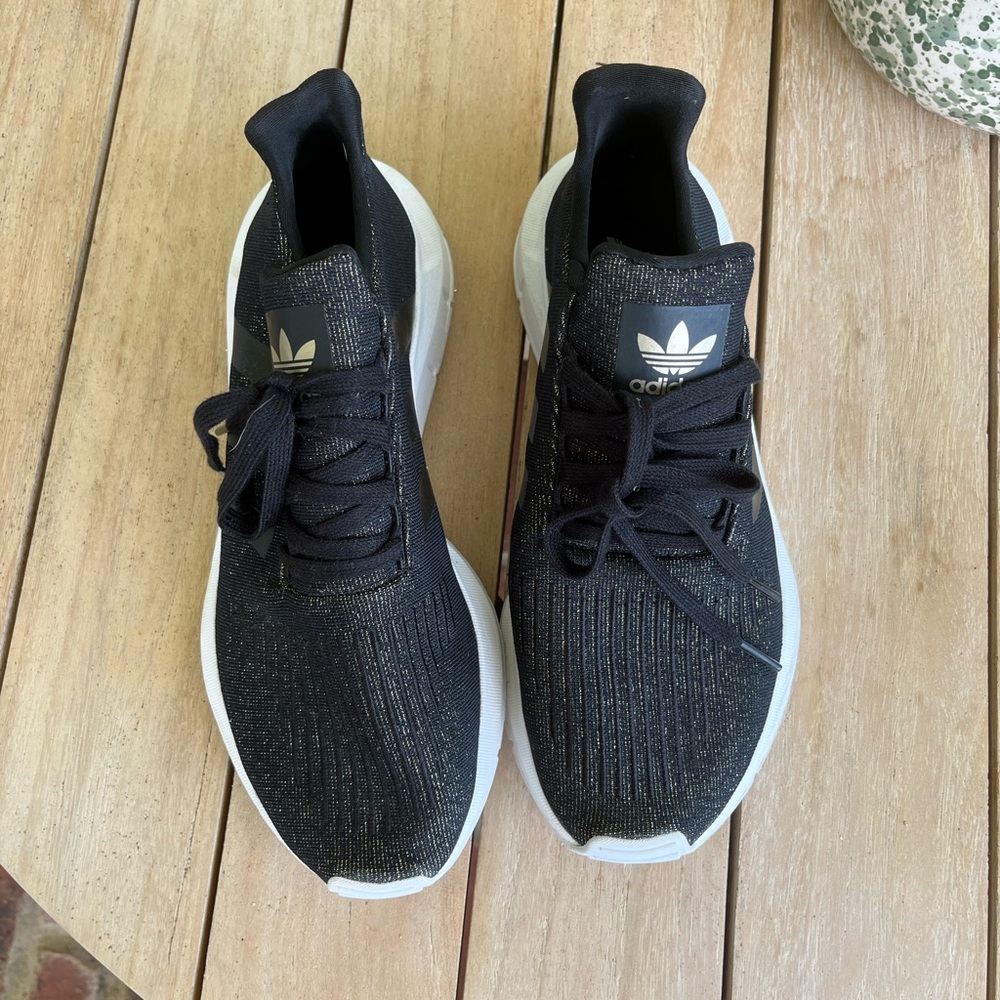 Women’s Adidas Black and Gold Tennis Shoes